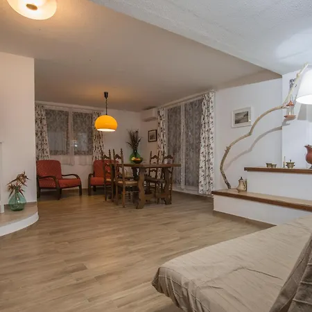 Apartment Fabiene Familyholidays Gelsomino Cefalu