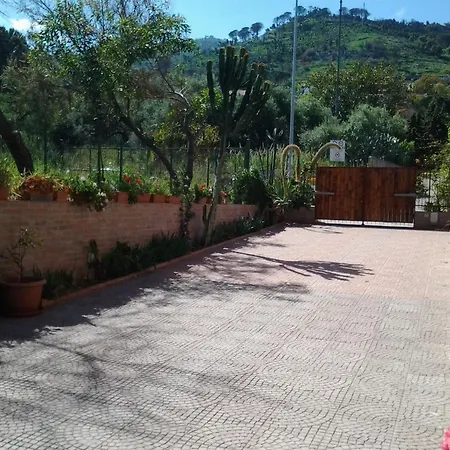 Fabiene Familyholidays Gelsomino Apartmán *